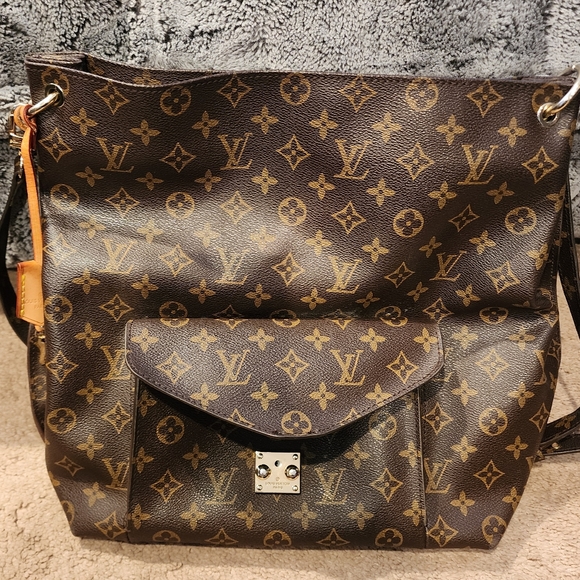 Louis Vuitton Monogram METIS HOBO bag - Picture 9 of 11